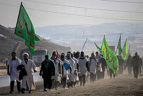 کاروان پیاده طلاب حوزه علمیه امام رضا (ع) گناباد عازم مشهد می شود