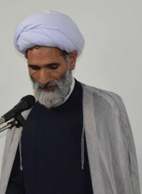 ترویج تجمل گرایی در جامعه از اهداف دشمنان است