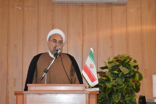 سیاست‌بازی در خبرها، جای صداقت را نگیرد