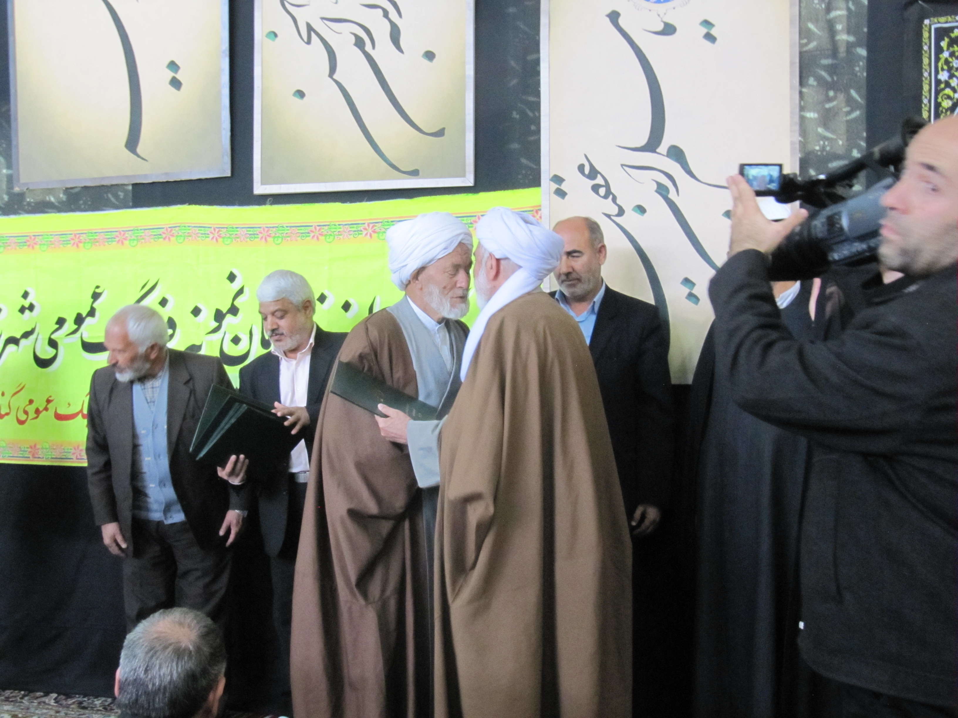 چهار خادم نمونه فرهنگ عمومی شهرستان گناباد معرفی شدند