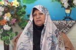 زنی با چادر رنگی!  جامعه گناباد هنوز برای ازدواج از هنر و فن  برخی واسطه ها استفاده میکند